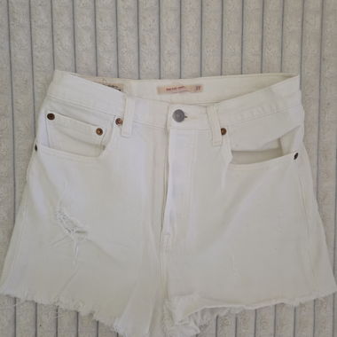 Levi's weisse Jeans-Shorts Gr. 27