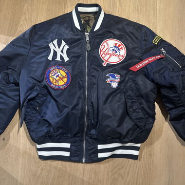 Wendbare Bomberjacke (alpha industries)
