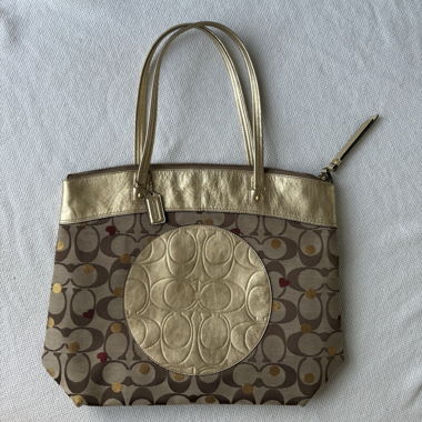 Grande borsa vintage a spalla Coach beige, marrone e oro
