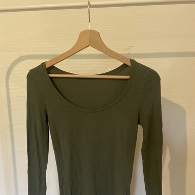Maglia a maniche lunghe verde oliva
