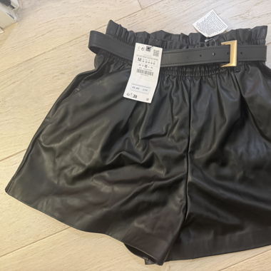 Neue Lederhosen Zara