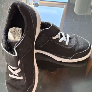 Chaussures à semelle blanche