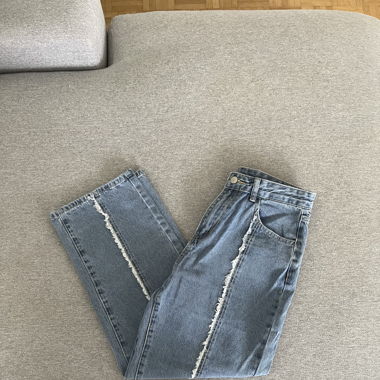 DAZY JEANS