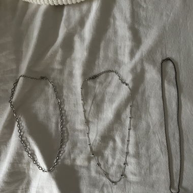3 silver necklaces