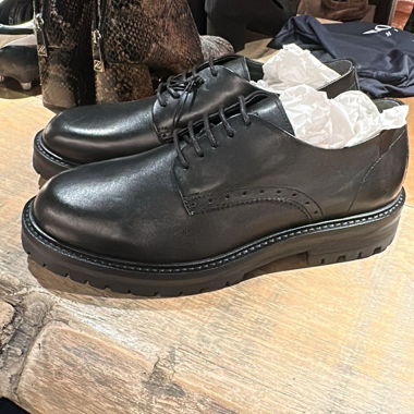 Black shoes by Marc o polo