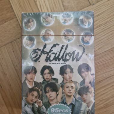 Stray Kids Hallow Photocards