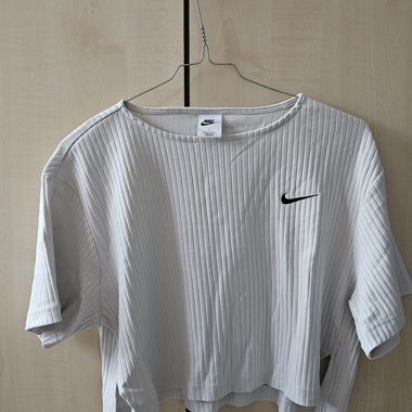 Top Corto a Coste Nike