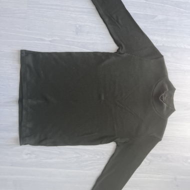 UNIQLO Ribbed Turtleneck