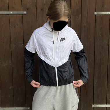 Veste coupe-vent Nike, coupe comme M