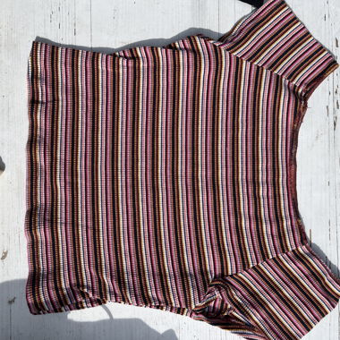 Schulterfreies T-shirt