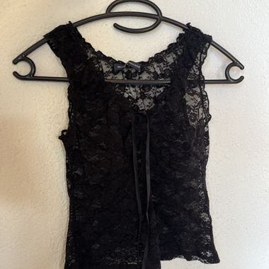 Top in pizzo nero di Brandy Melville 