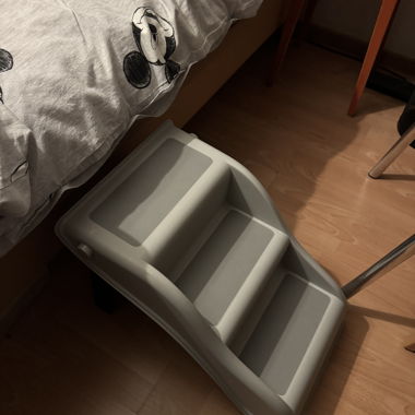 Escabeau pliant gris