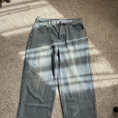 Baggy Jeans verwaschenes grau