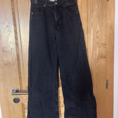 Jeans neri vita alta gamba larga