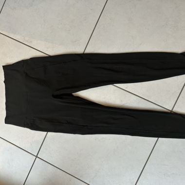 Uniqlo black leggings