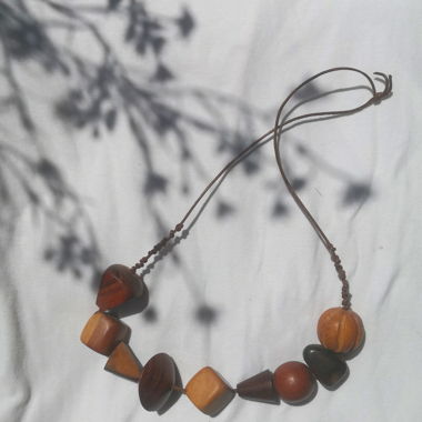 Necklace / Collar