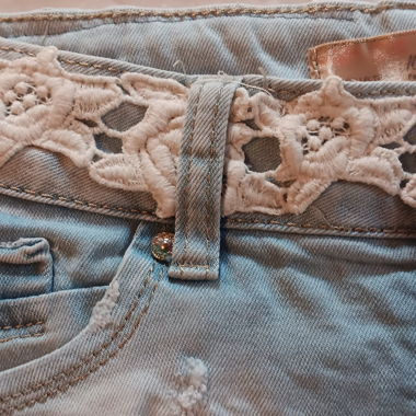 Denim shorts with lace