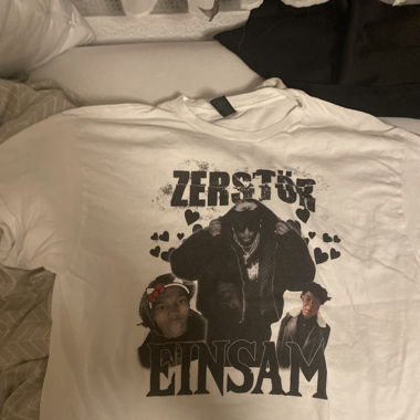 Zerstör einsam t shirt