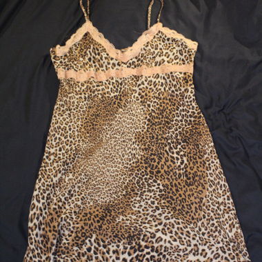 Robe nuisette imprimé léopard