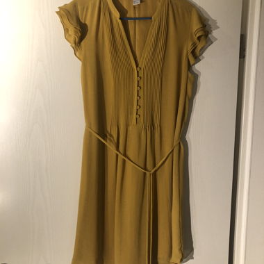 Short dress