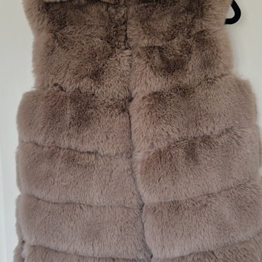 Sleeveless Faux Fur Coat