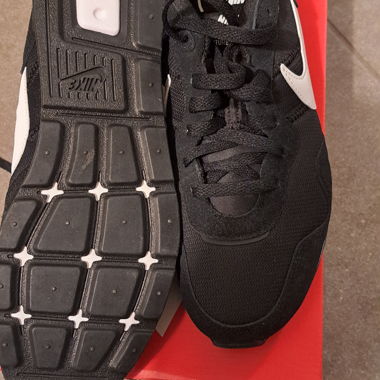 Sneakers Nike Venture Runner