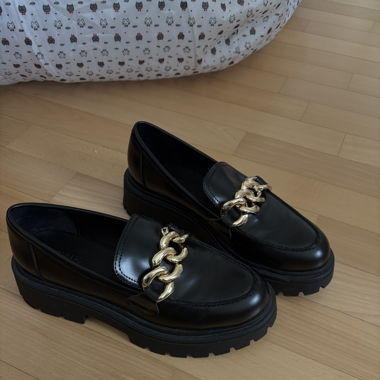 Süsse Loafer in der Grösse 41