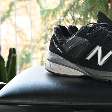 New Blance M990 Sneakers