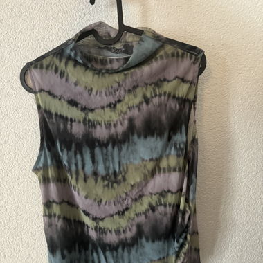 Colored stripes tie dye top