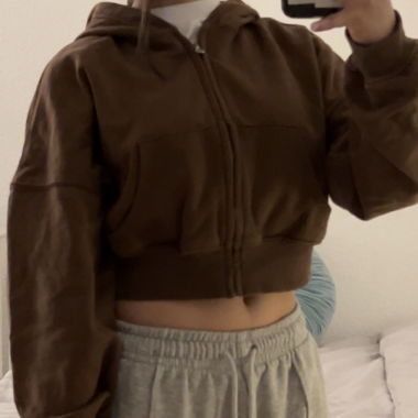 Cropped Zip up