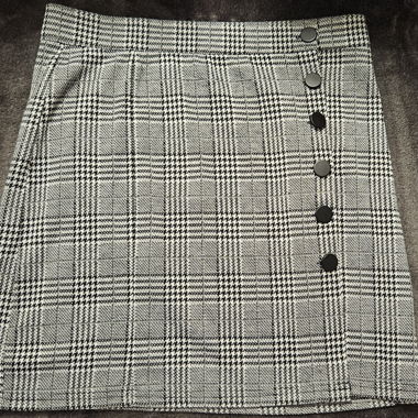 Jupe écossaise avec patte boutonnée
