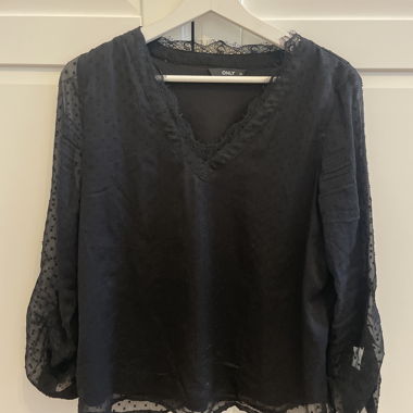 Black blouse