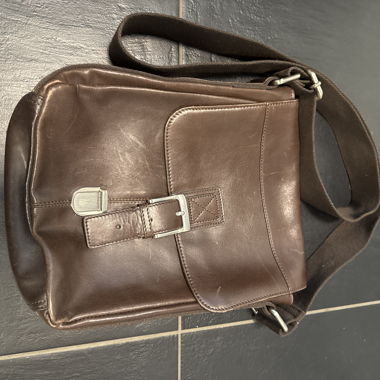 Brown crossbody bag