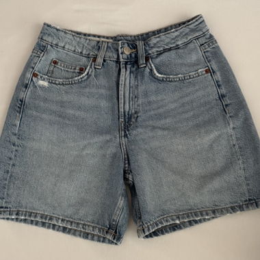 Shorts in denim Zara