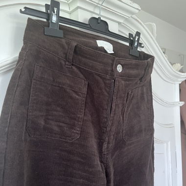 Braune Cordhose