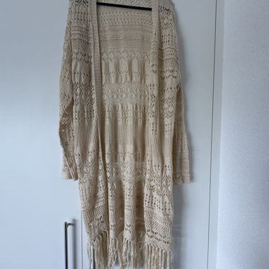 Beige long openwork gilet