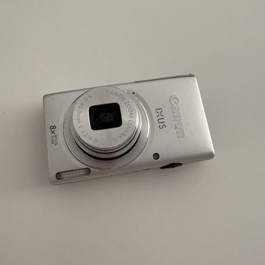 Canon IXUS Digital Camera