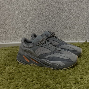 Yeezy 700 Interia Adidas Sneaker 