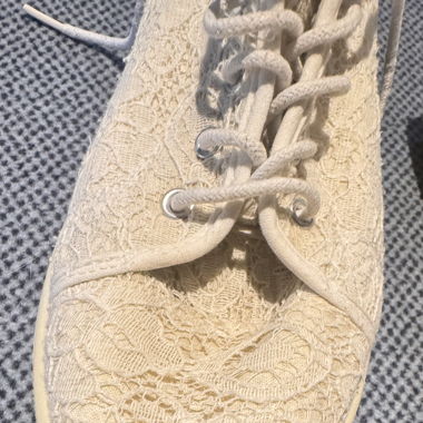 Sneaker white floral Motiv 