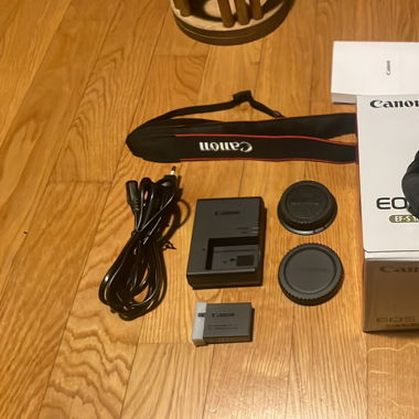 Canon EOS 250D