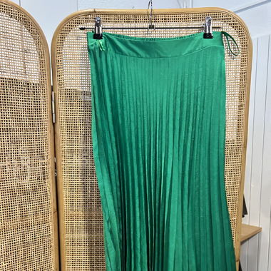 Jupe en satin verte 