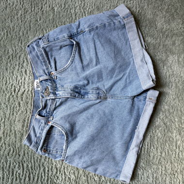 Shorts in jeans blu chiaro BDG W28