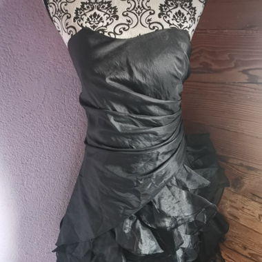 Schwarzes Tüllkleid Korsett ärmellos Gothic