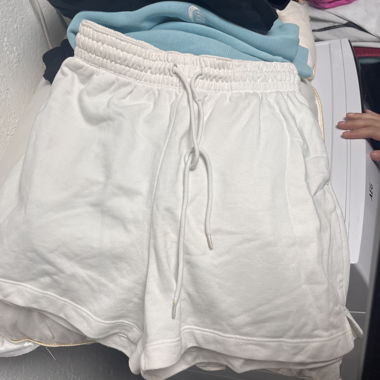 Pantaloncini in felpa bianchi