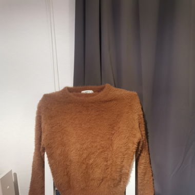 Warm Zara pullover until September 2025