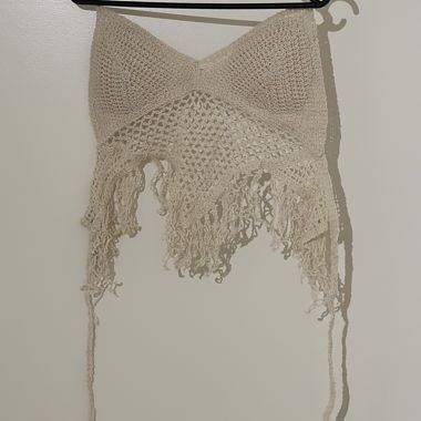 Haut court au crochet