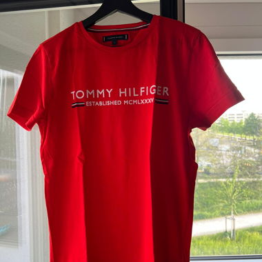 T-shirt Tommy Hilfiger rosso