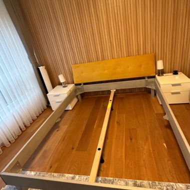 Bettrahmen mit Kopfteil 