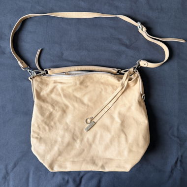Sac bandoulière en cuir beige Gianni Chiarini