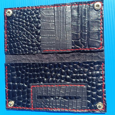 Tabaktasche aus schwarzem Leder mit Krokodiloptik